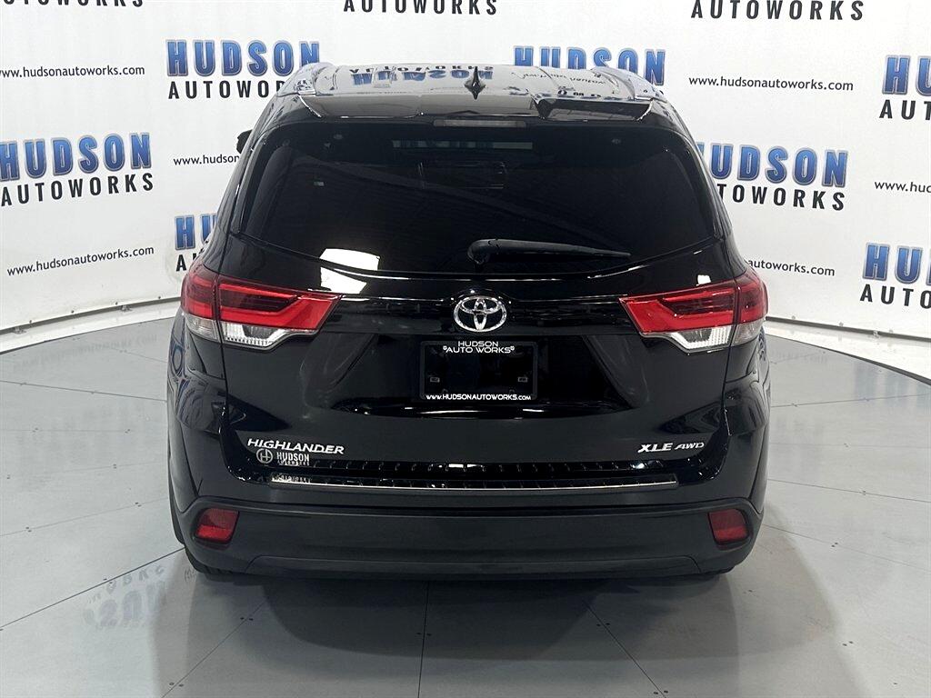 2018 Toyota Highlander XLE photo 6