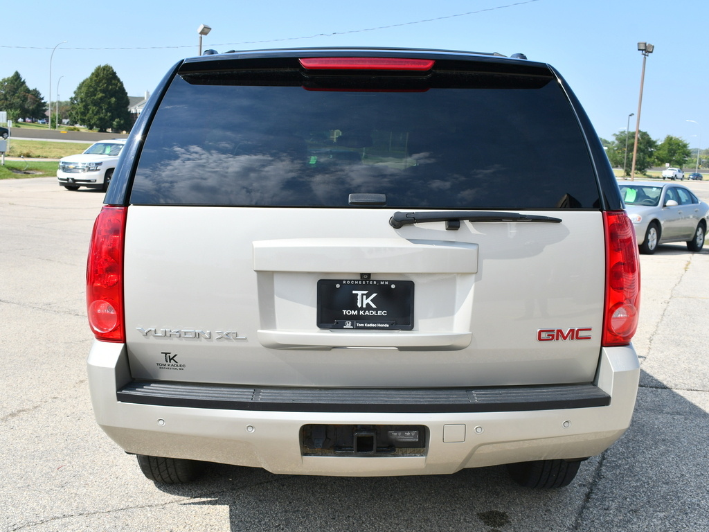 2013 Gmc Yukon XL SLT 1500 photo 3