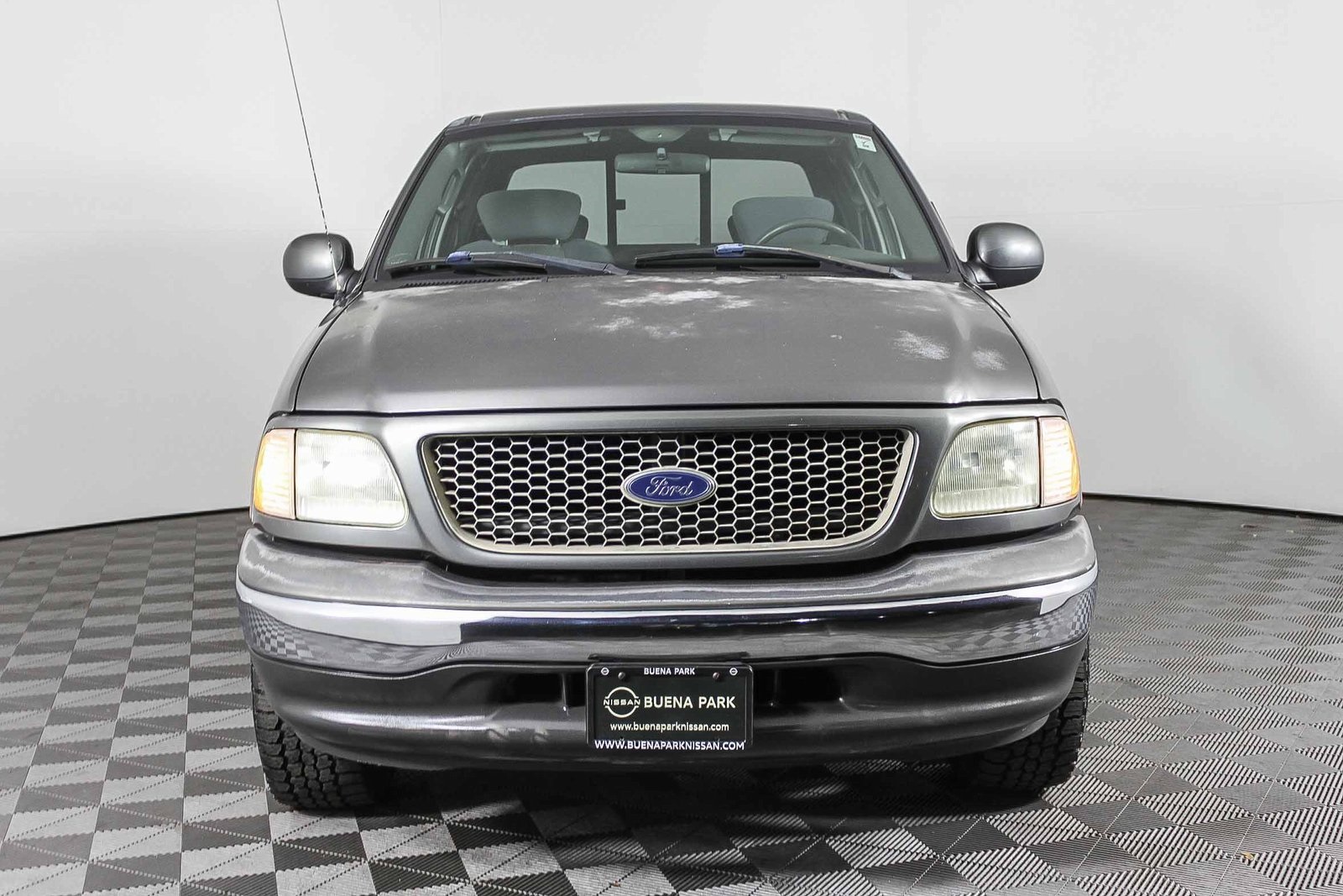 Used 2003 Ford F-150 XLT with VIN 1FTRW07673KC60226 for sale in Buena Park, CA