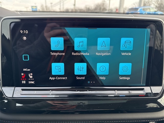 2025 Volkswagen Atlas SE Technology photo 21