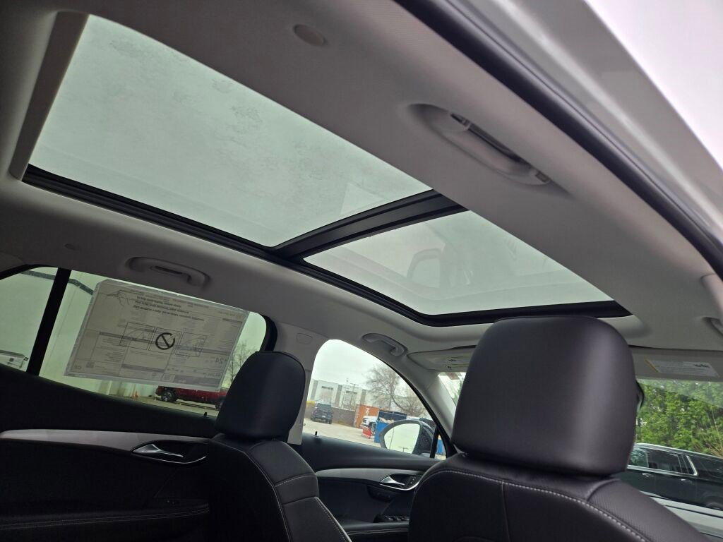 2025 Buick Envision Sport Touring photo 6