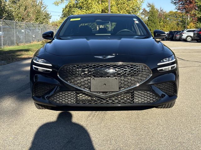 2024 Genesis G70 2.5T photo 2