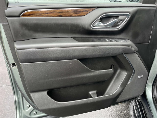 2023 Chevrolet Suburban Premier photo 27