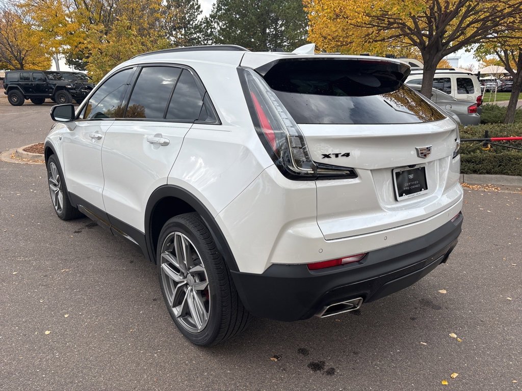2021 Cadillac XT4 Sport photo 3