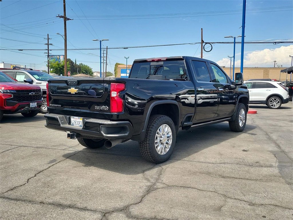 2023 Chevrolet Silverado 2500HD High Country photo 29