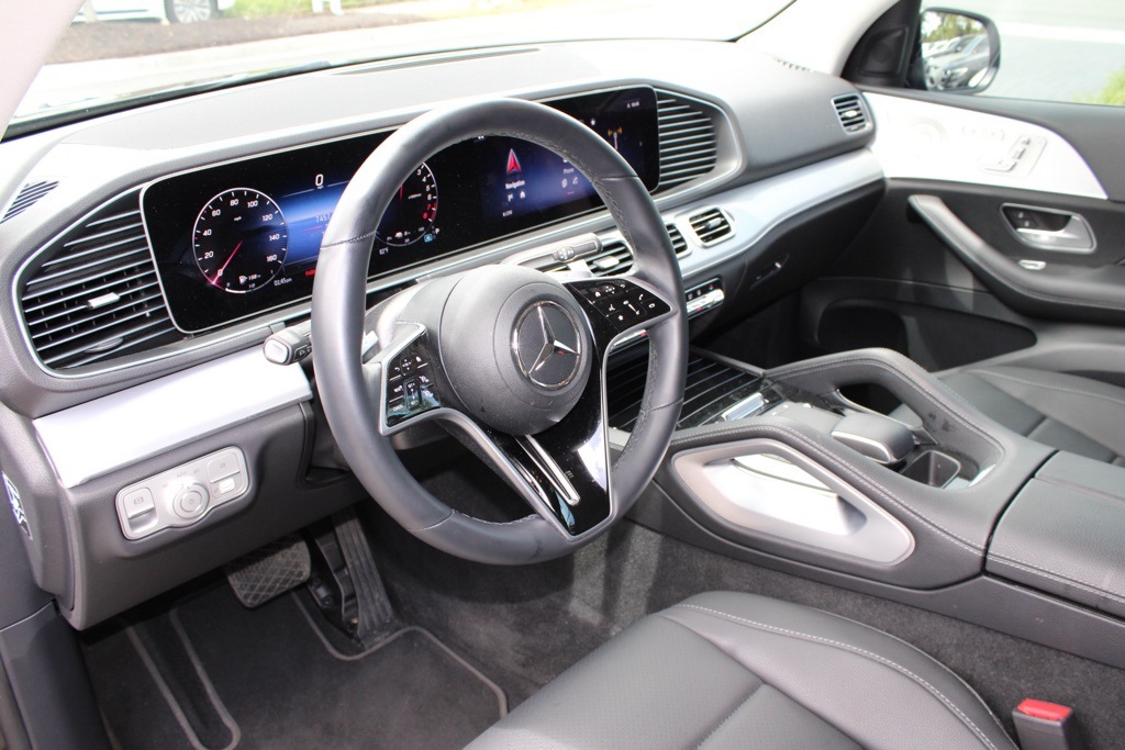 2024 Mercedes Benz GLE 450e 4MATIC photo 4