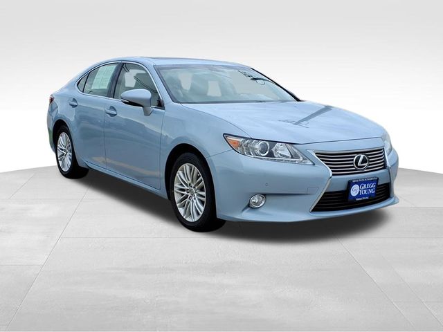 2013 Lexus ES 350 photo 3