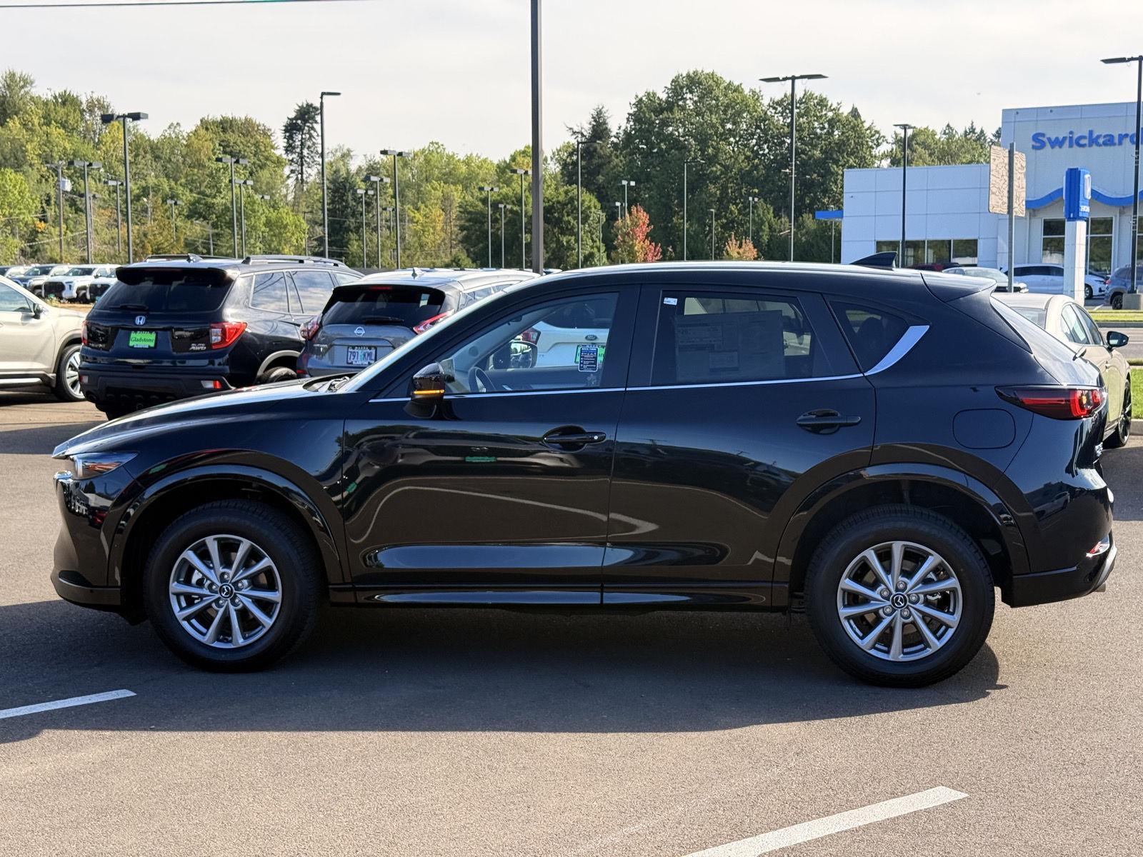 2025 Mazda CX-5 2.5 Select photo 3