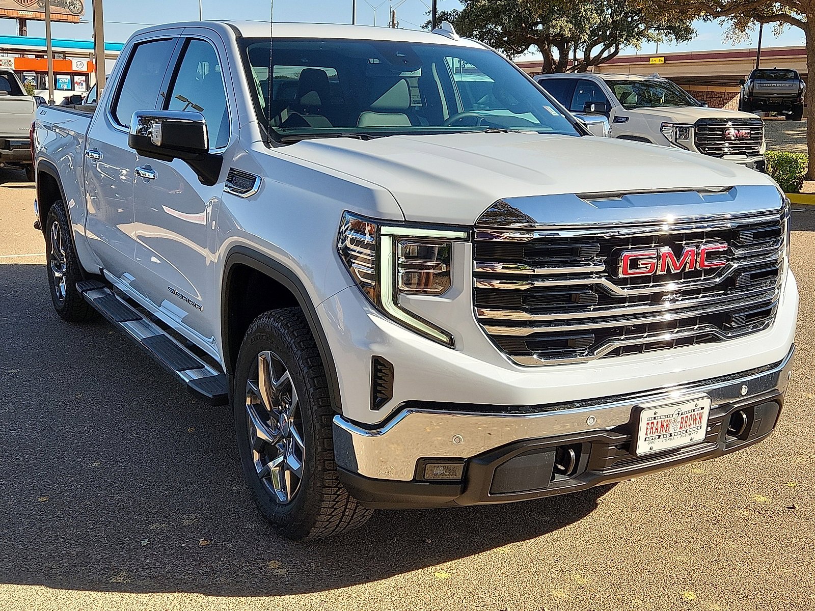 2026 Gmc Sierra 1500 SLT photo 4