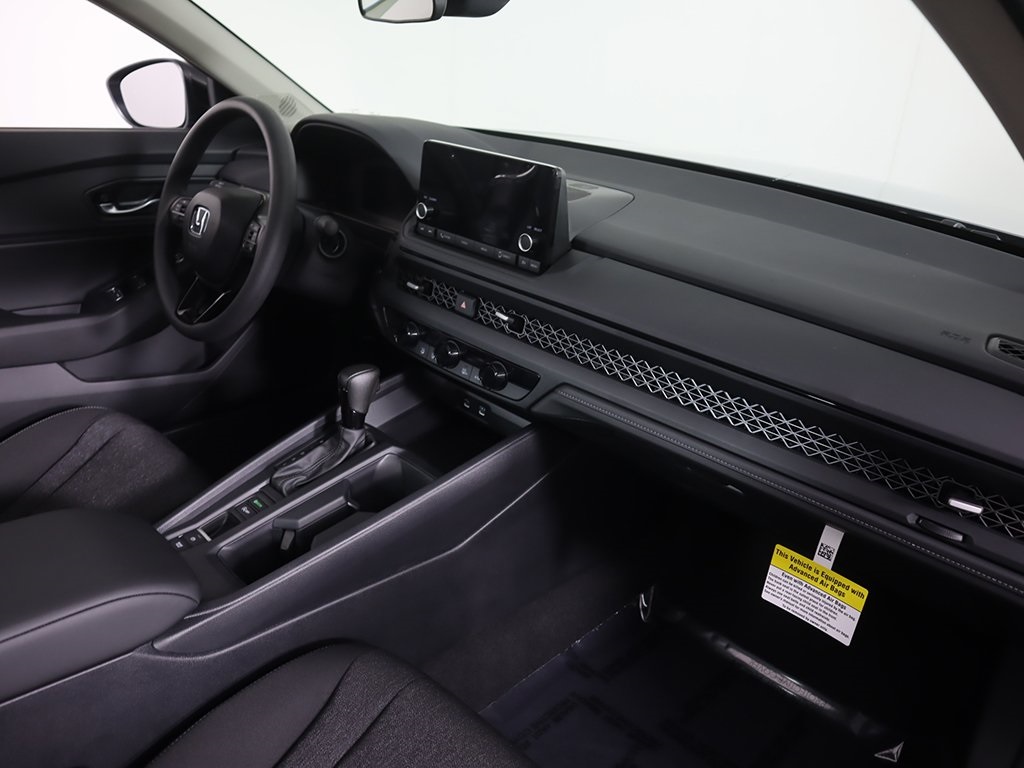 2025 Honda Accord SE photo 15