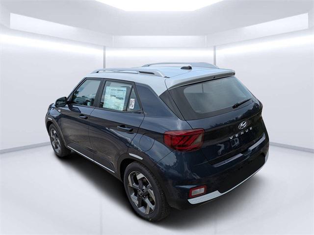 2025 Hyundai Venue Limited photo 4
