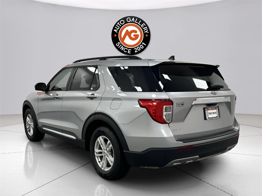 2022 Ford Explorer XLT photo 3