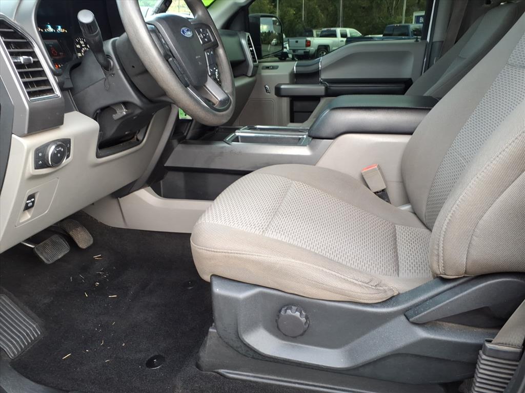 2020 Ford F-150 XLT photo 8