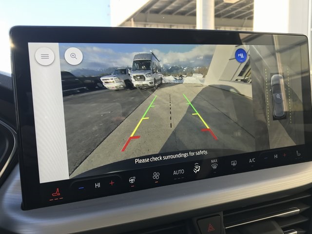 2024 Ford Escape Hybrid Platinum photo 12