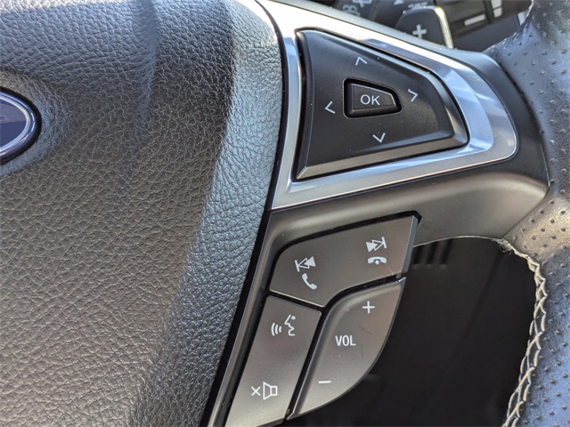 2022 Ford Edge ST photo 25