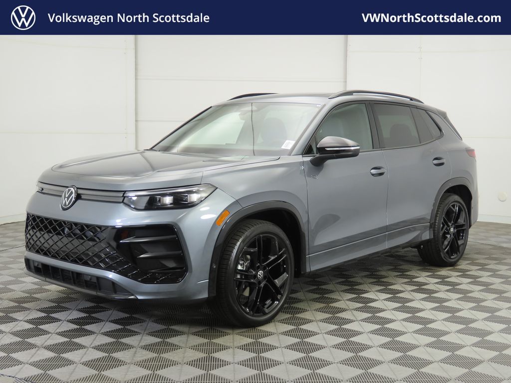 2026 Volkswagen Tiguan SE R-LINE BLACK's photo