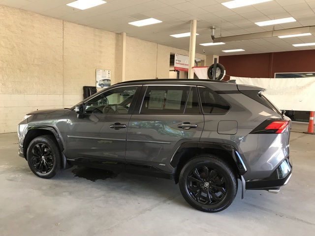 2022 Toyota RAV4 Hybrid SE photo 7
