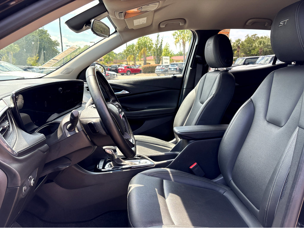 2024 Buick Encore GX Sport Touring photo 19