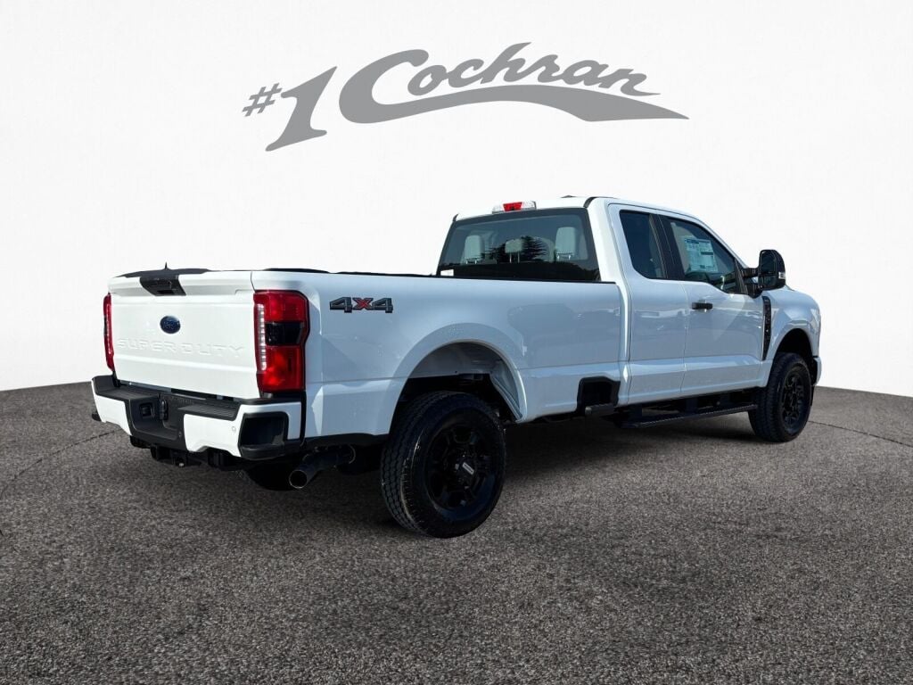 2025 Ford F-350 XL photo 5