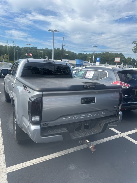 2019 Toyota Tacoma SR5 photo 2