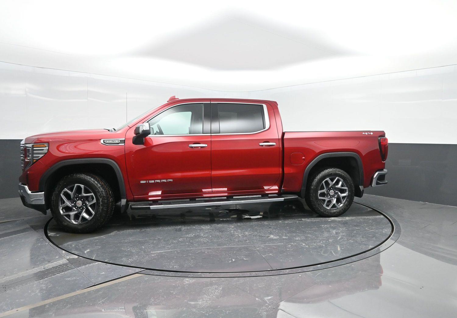 2026 GMC Sierra 1500 SLT's photo
