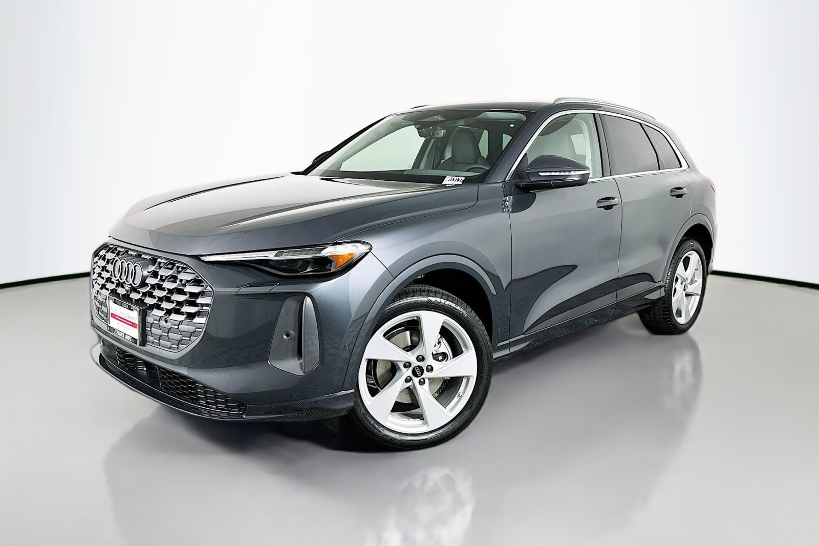 2025 Audi New Q5 Premium Plus's photo