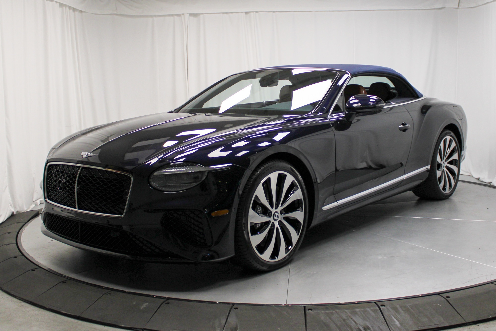 2026 Bentley Continental GTC photo 5