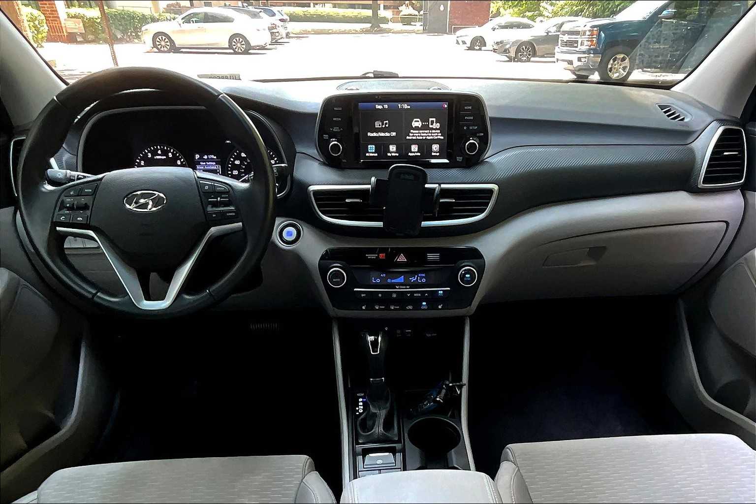 2020 Hyundai Tucson Sport photo 14