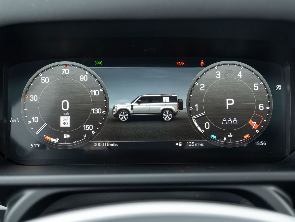 2025 Land Rover Defender 110 X-Dynamic SE photo 13
