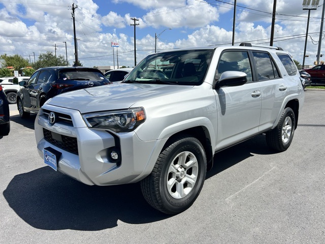 2021 Toyota 4Runner SR5 photo 3