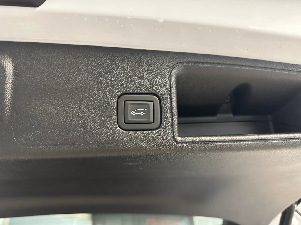 2022 Gmc Terrain SLE photo 2