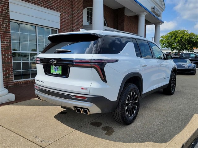 2024 Chevrolet Traverse Z71 photo 3