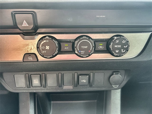 2021 Toyota Tacoma SR5 photo 19