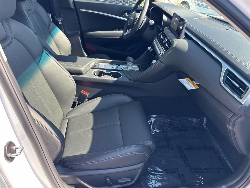 2026 Genesis G70 2.5T AWD photo 10