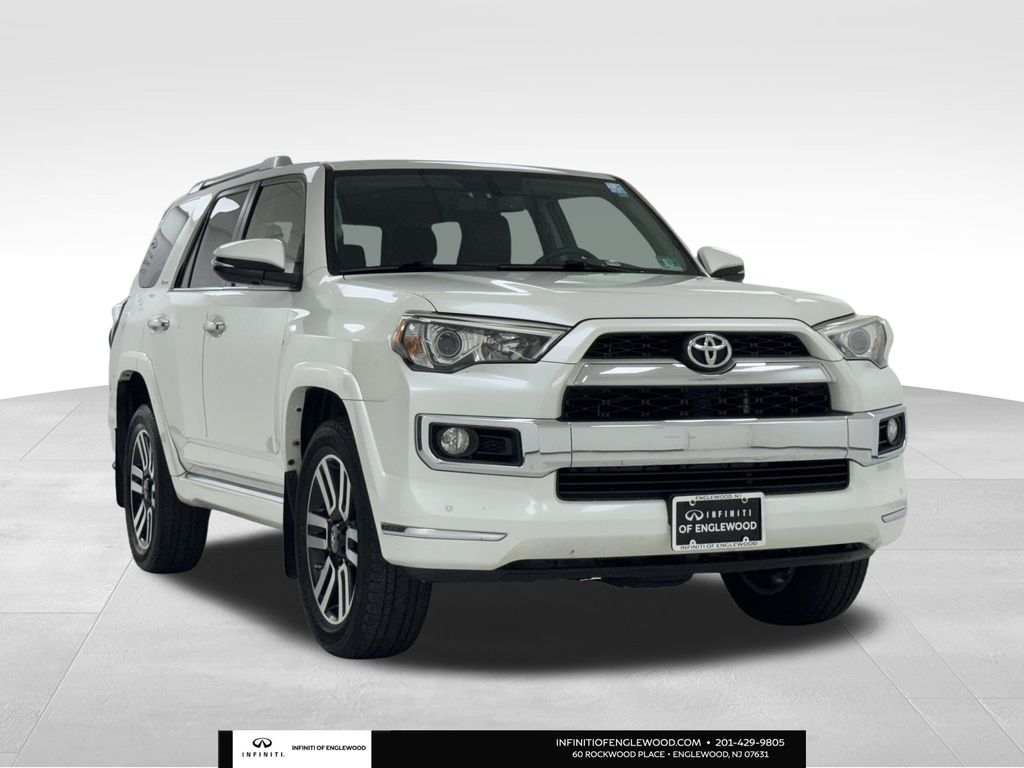 2016 Toyota 4Runner Limited photo 2