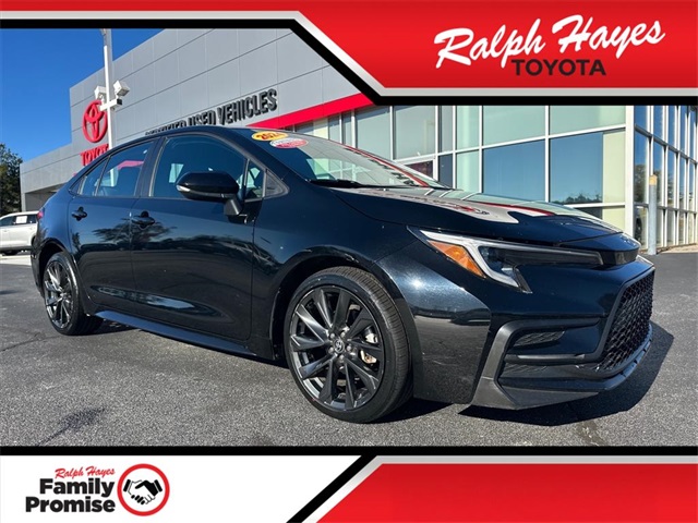 2024 Toyota Corolla SE's photo