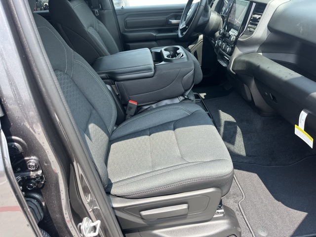 2025 Ram 1500 Tradesman photo 15