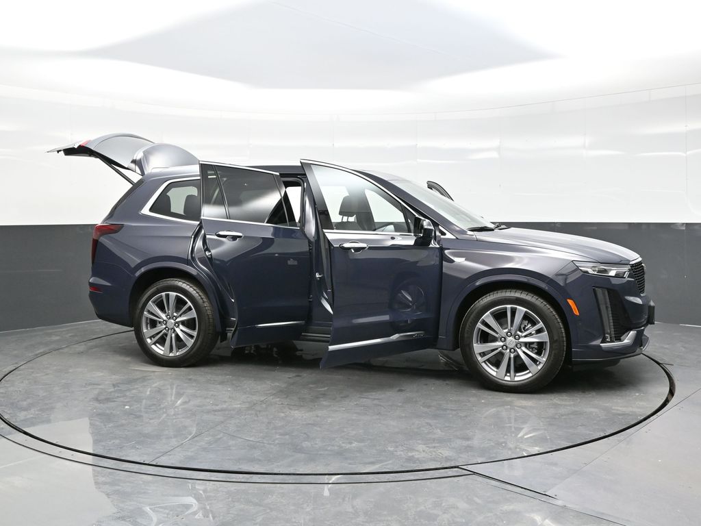 2025 Cadillac XT6 Premium Luxury photo 39