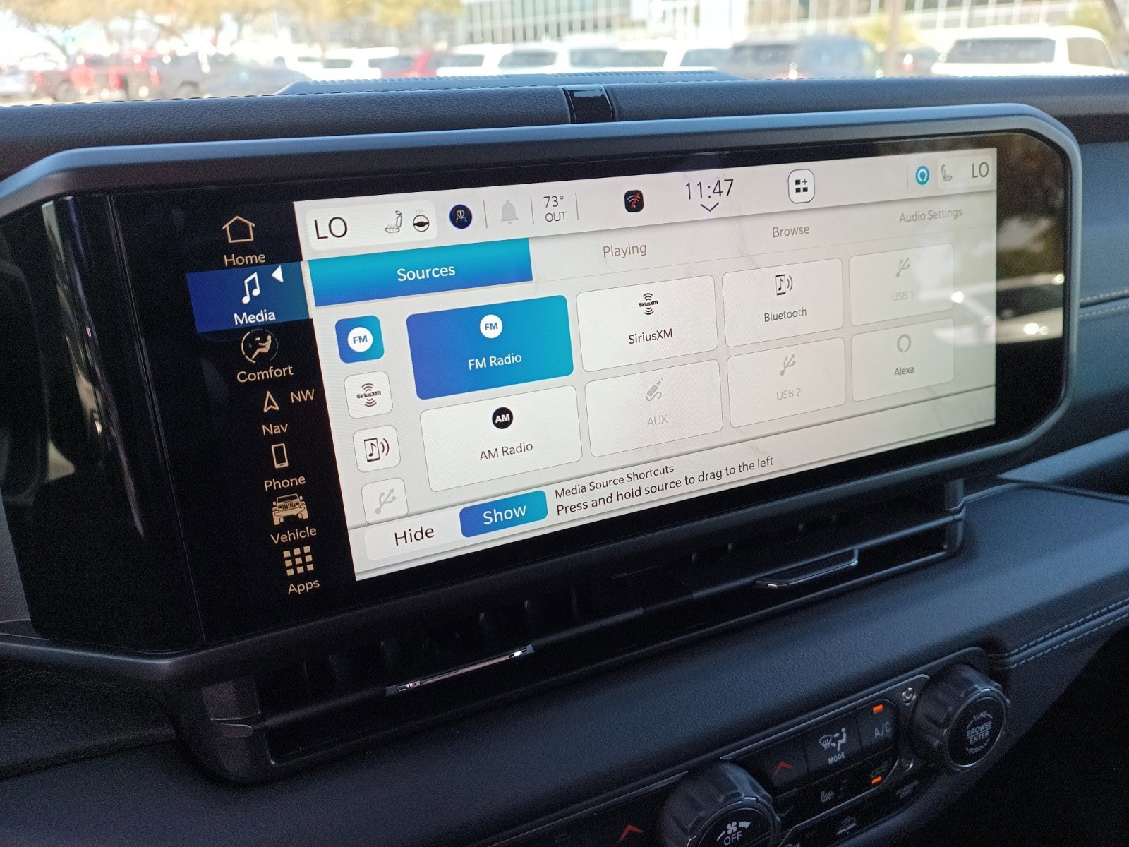 2025 Jeep Wrangler Sahara photo 13