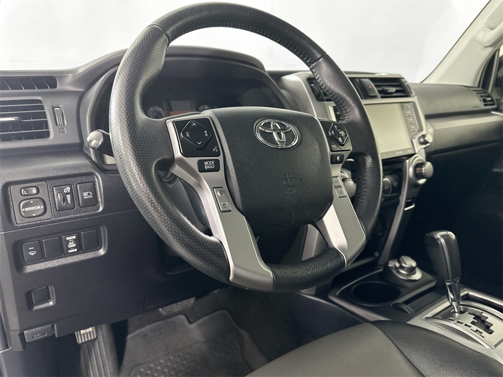 2021 Toyota 4Runner SR5 Premium photo 16