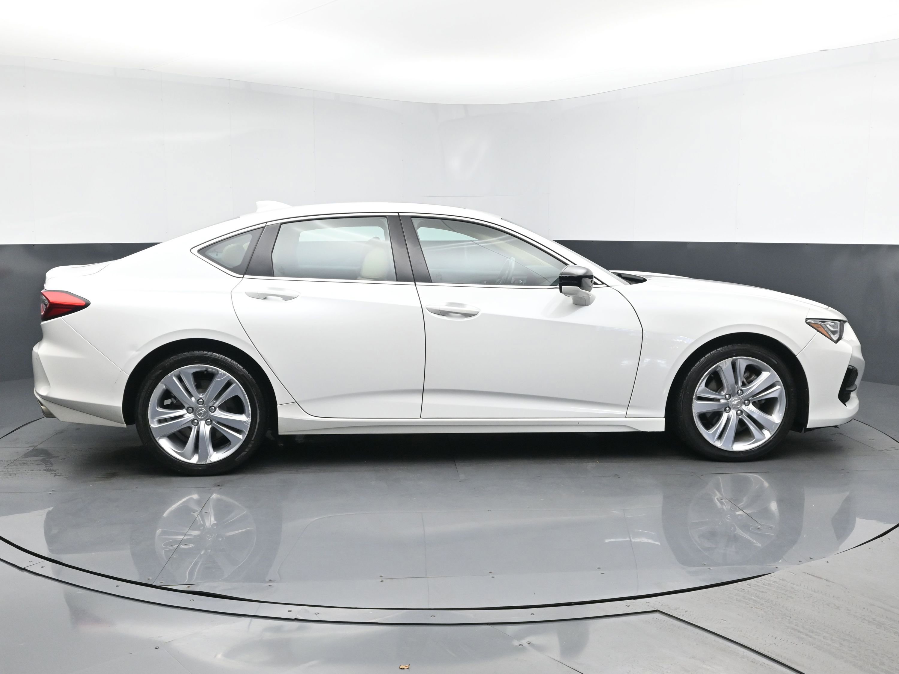 2022 Acura TLX Technology photo 3