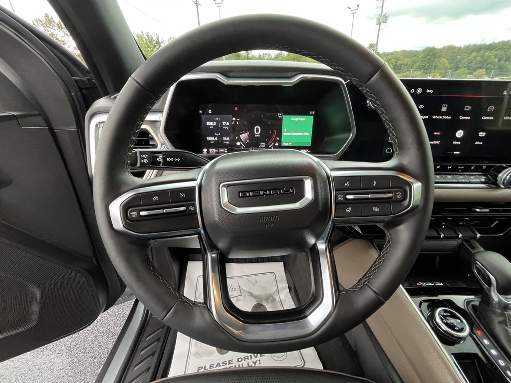 2023 Gmc Canyon Denali photo 2