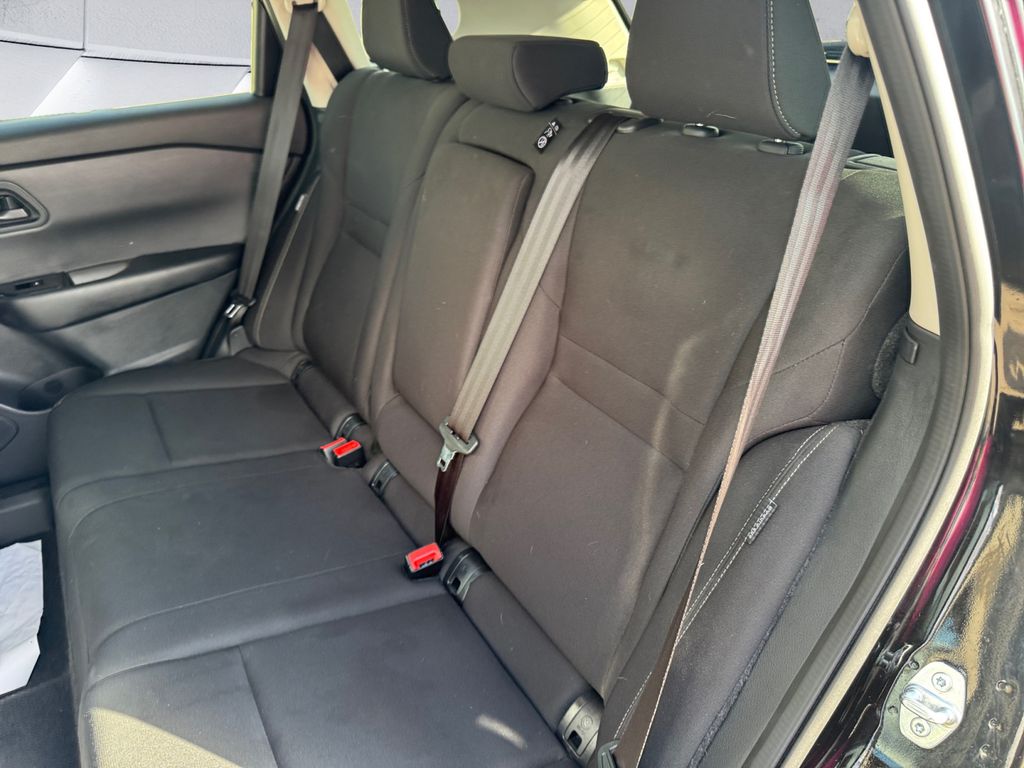 2025 Nissan Rogue S photo 15