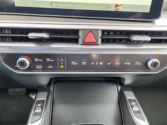 2025 Kia Sorento Hybrid EX photo 19