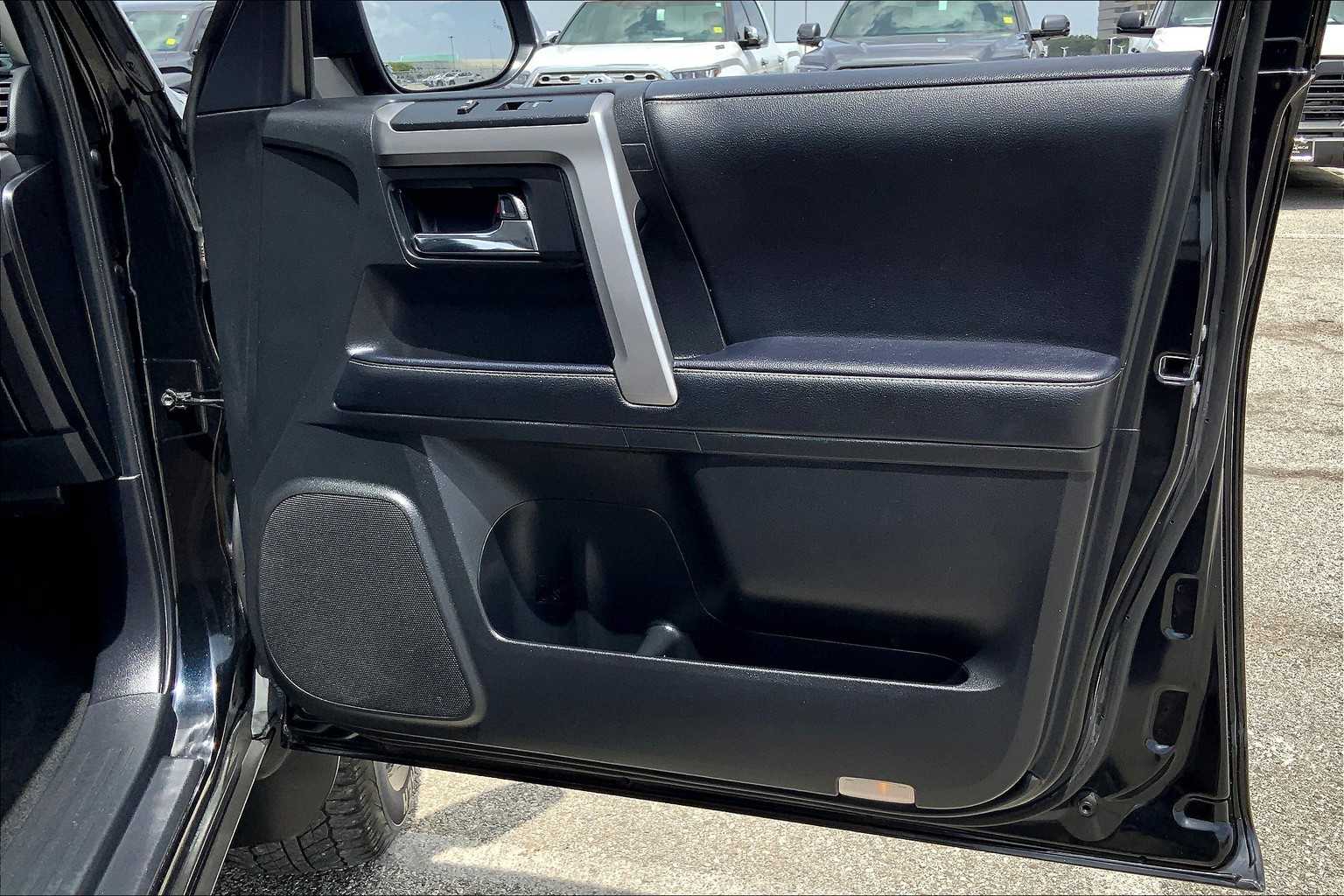 2023 Toyota 4Runner SR5 photo 21