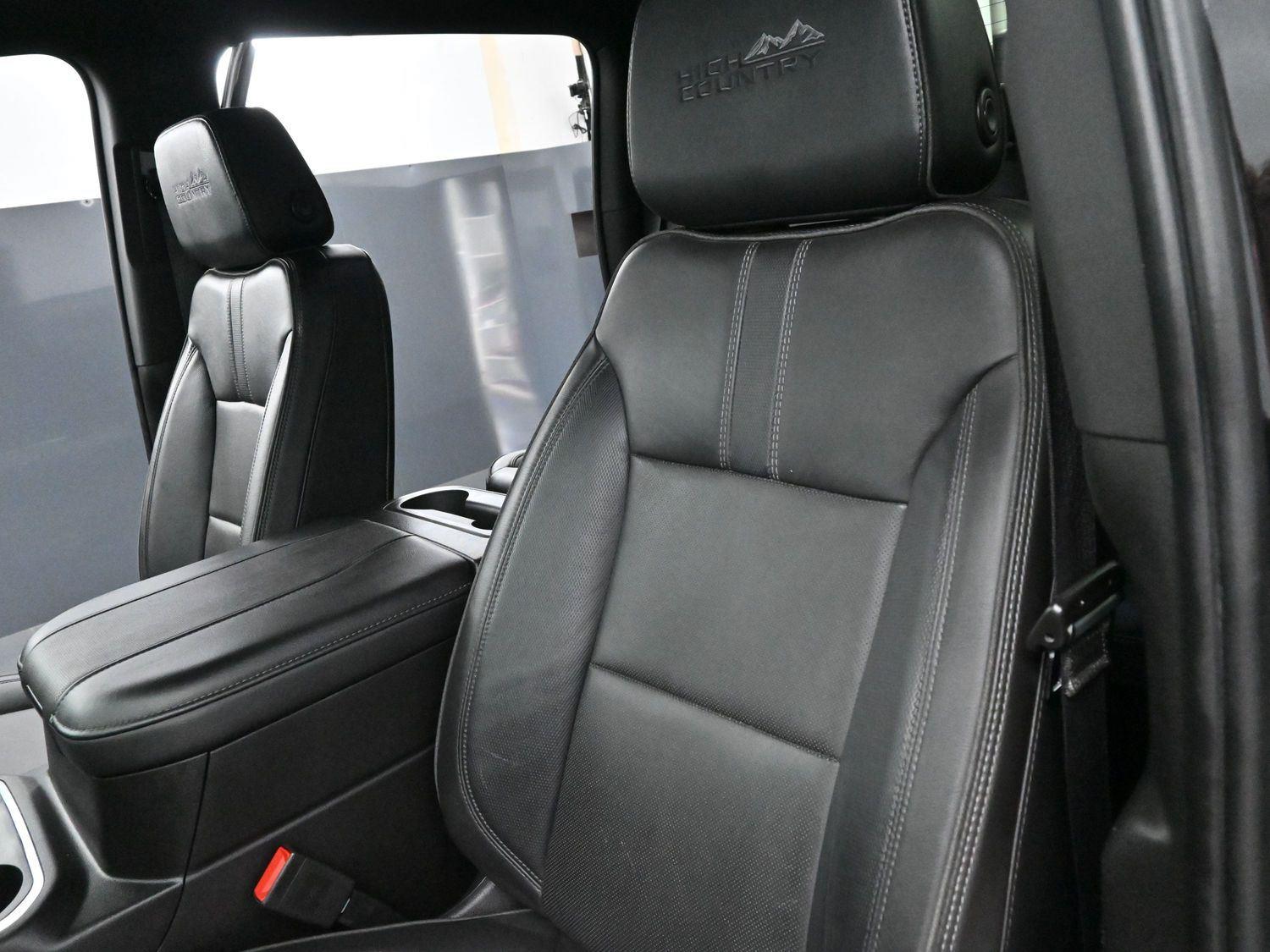 2023 Chevrolet Silverado 2500HD High Country photo 13