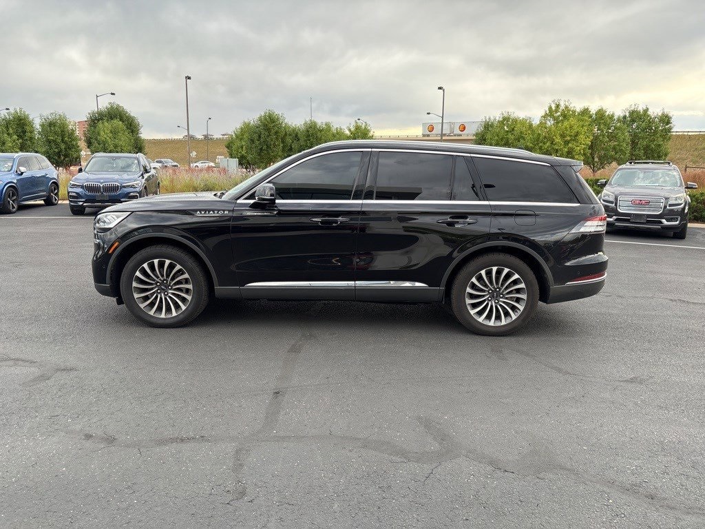 2020 Lincoln Aviator Reserve photo 2