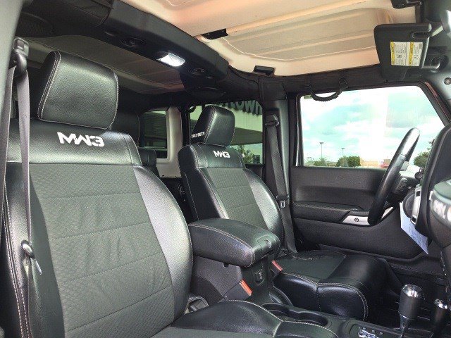 2012 Jeep Wrangler Unlimited Call of Duty: MW3 Edition photo 14
