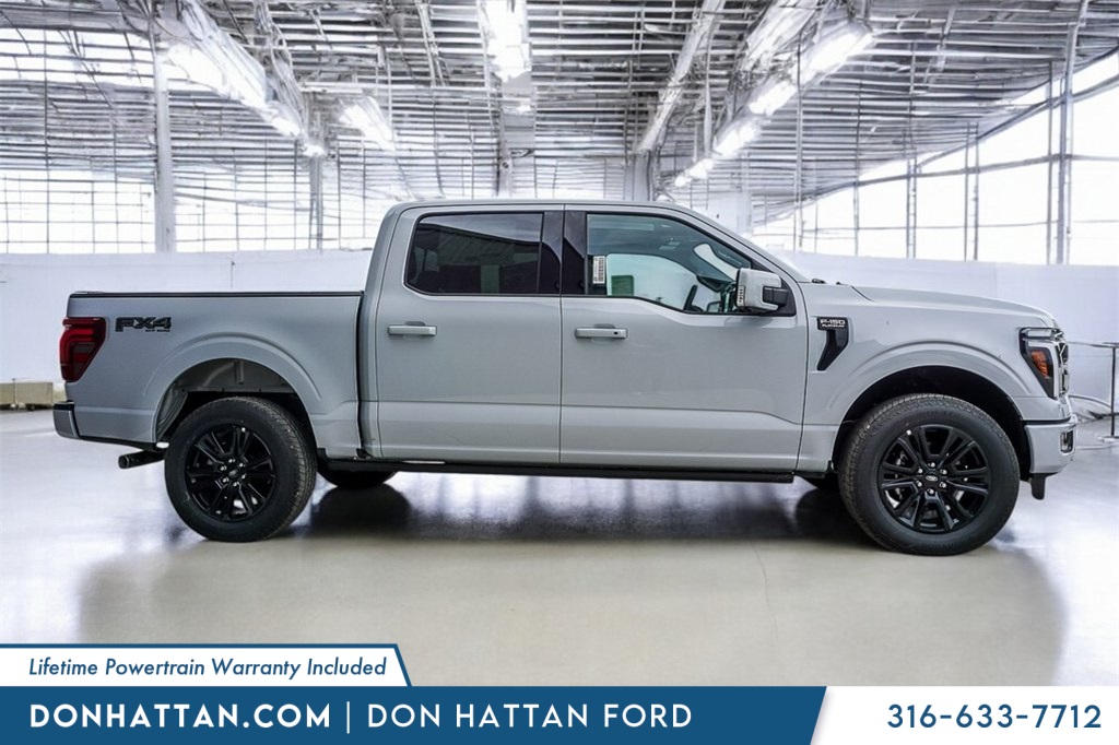 2025 Ford F-150 Platinum photo 32