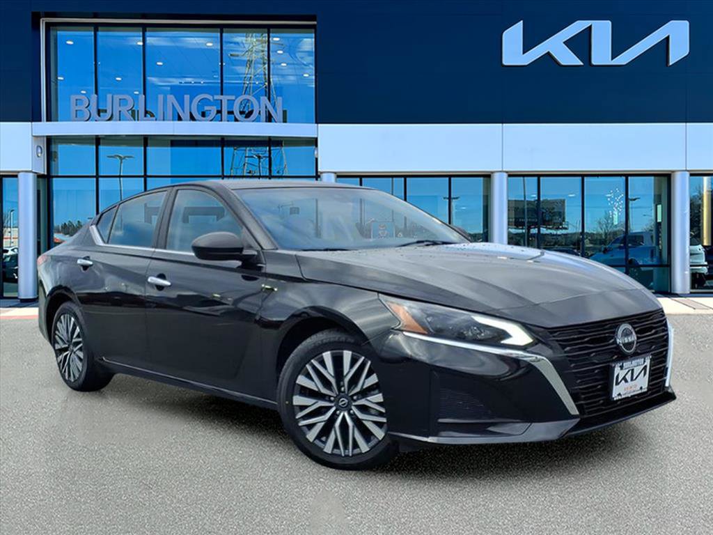 2024 Nissan Altima SV